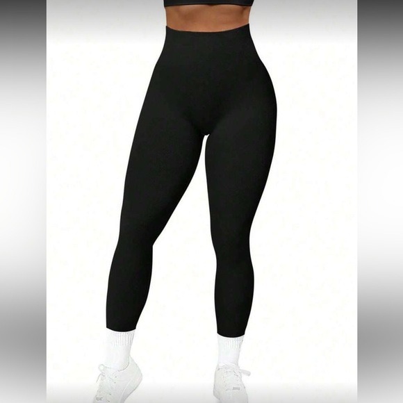 SHEIN High-Waisted Black Scrunch Leggings Size Small - Picture 1 of 4